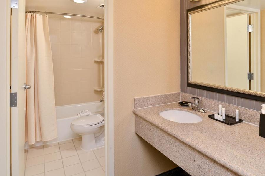 Courtyard By Marriott Denver Cherry Creek Экстерьер фото
