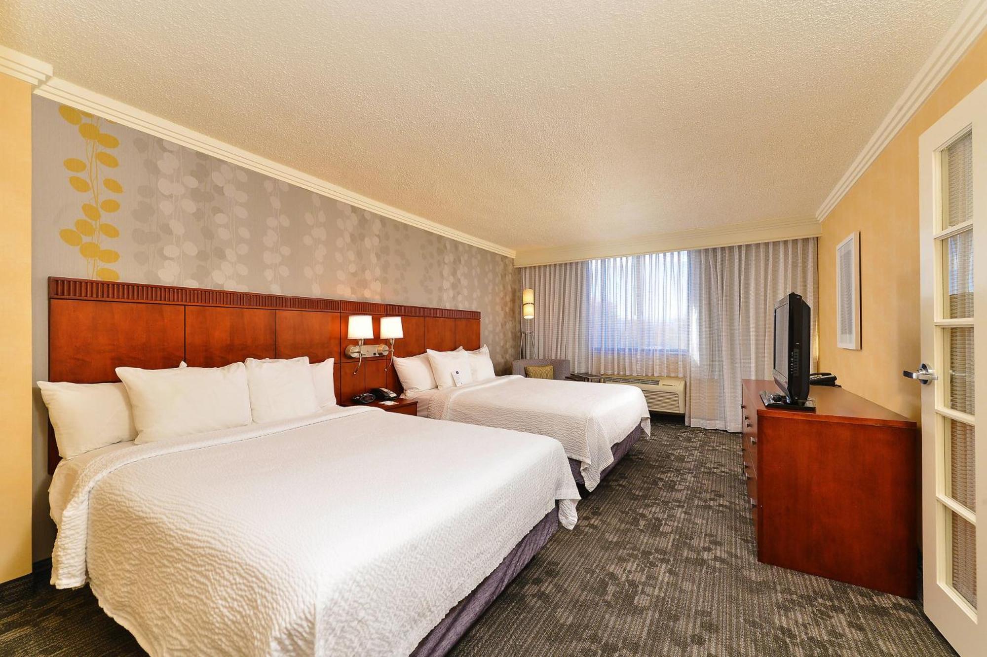 Courtyard By Marriott Denver Cherry Creek Экстерьер фото