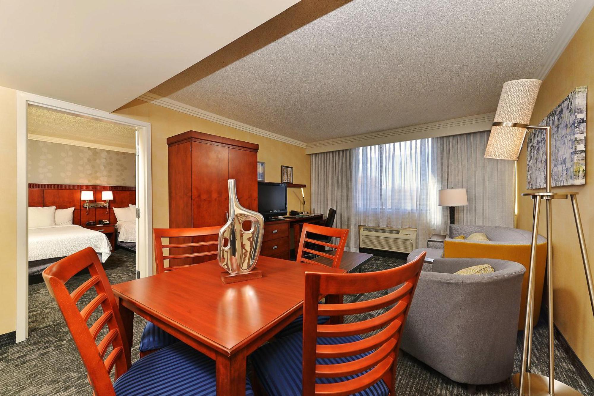 Courtyard By Marriott Denver Cherry Creek Экстерьер фото